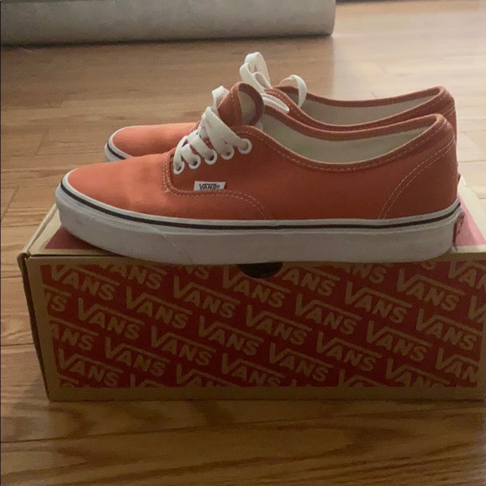 Vans Authenitcs